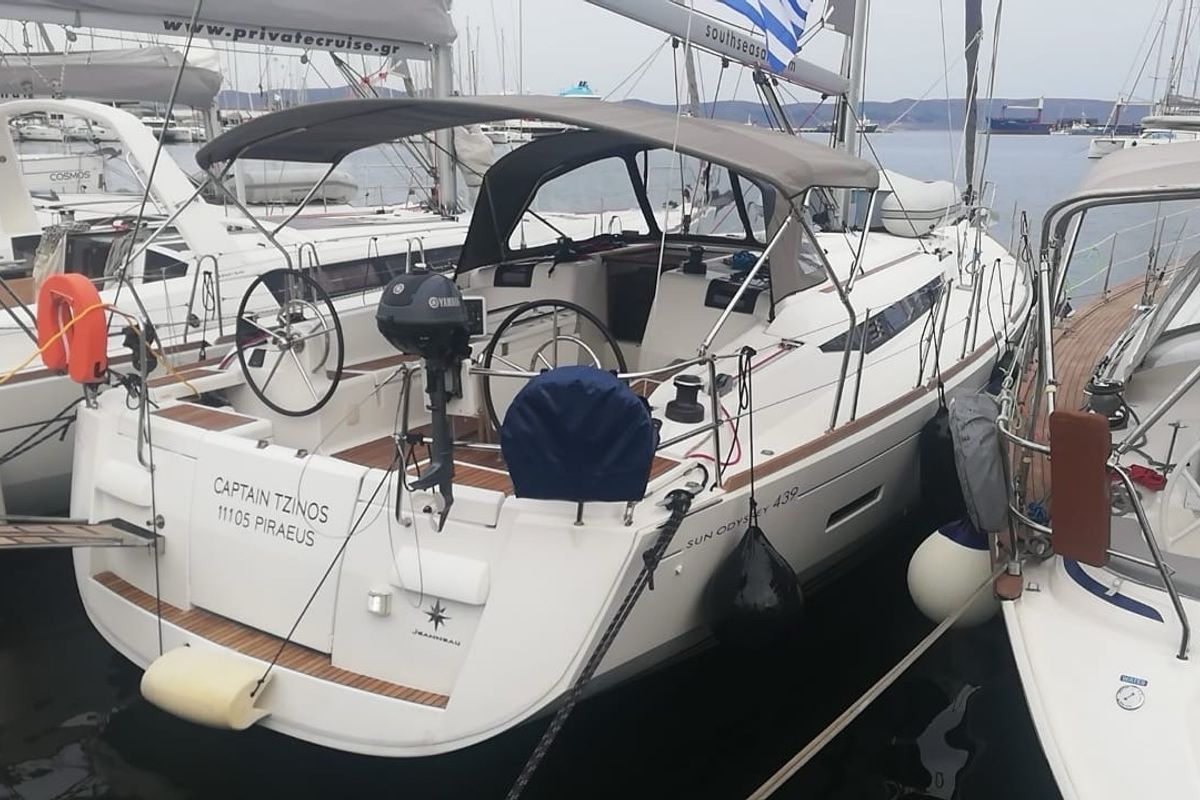 Exterior view of Tessie, a Jeanneau Sun Odyssey 439 sailboat at Volos Municipality, Greece