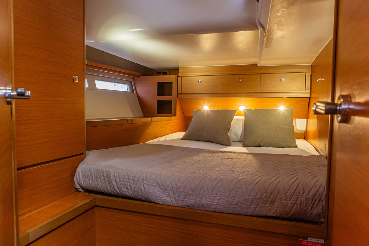 Cabin on Euphoria Planet, a Dufour 56 Exclusive sailboat at Tonnarella, Italy