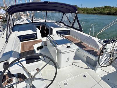 Cockpit of Le Streghe, a Beneteau Oceanis 51.1 sailboat at Tonnarella, Italy