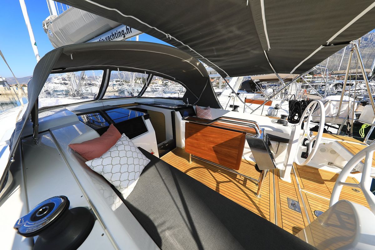Cockpit of Alexander, a Hanse Yachts Hanse 418 sailboat at Grad Kaštela, Croatia