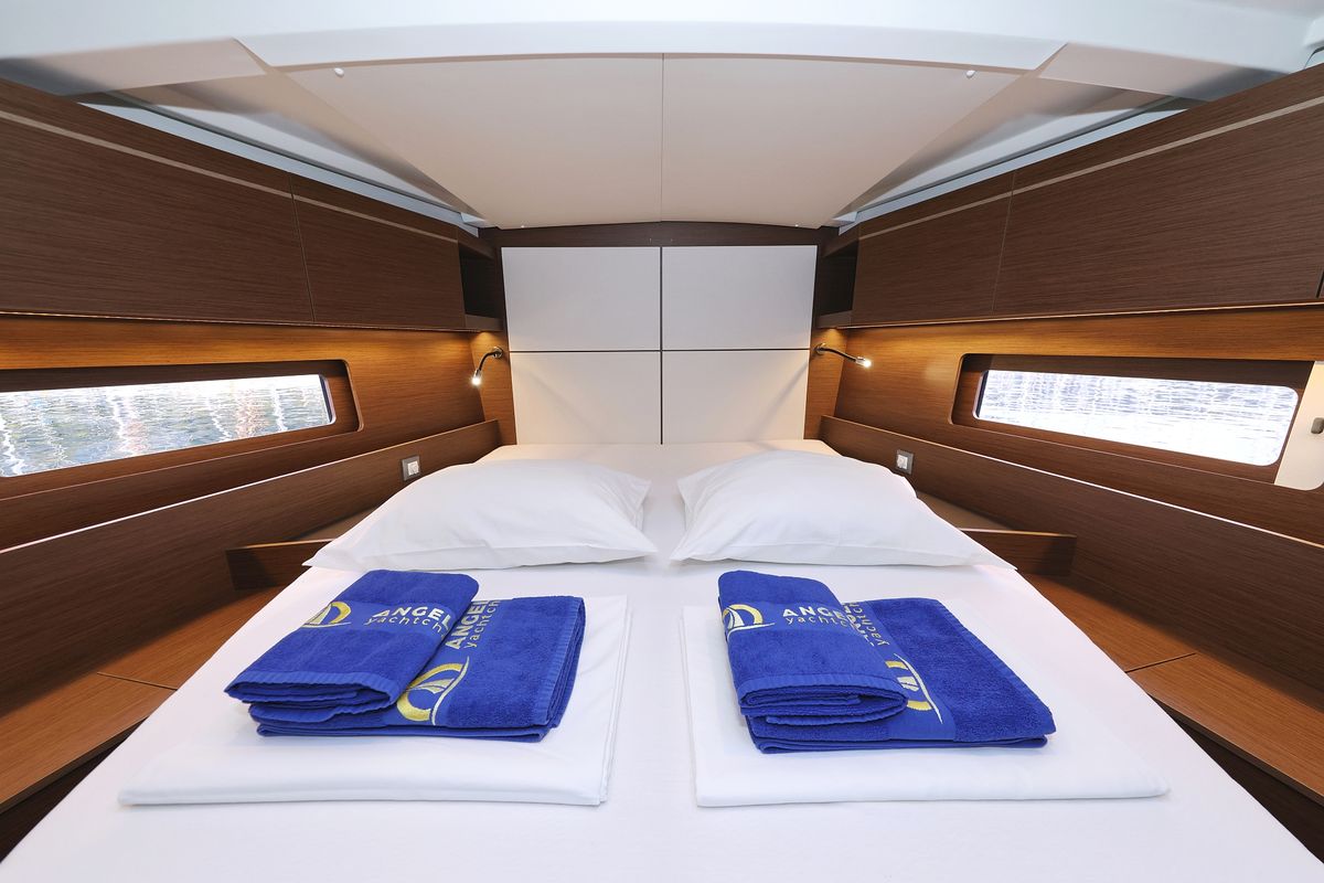 Cabin on Zeppelin, a Beneteau Oceanis 46.1 sailboat at Primošten, Croatia