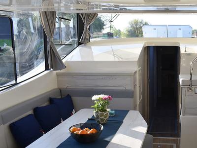 Salon of Horizon 5 - Premier 12, a Cygnet Horizon 5 motorboat at Rheinsberg, Germany