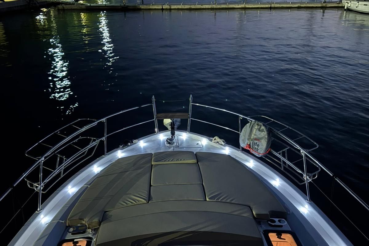 Lana, a Bavaria Virtess 420 Fly yacht at Grad Trogir, Croatia