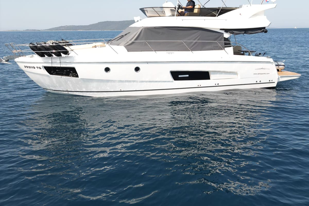 Lana, a Bavaria Virtess 420 Fly yacht at Grad Trogir, Croatia
