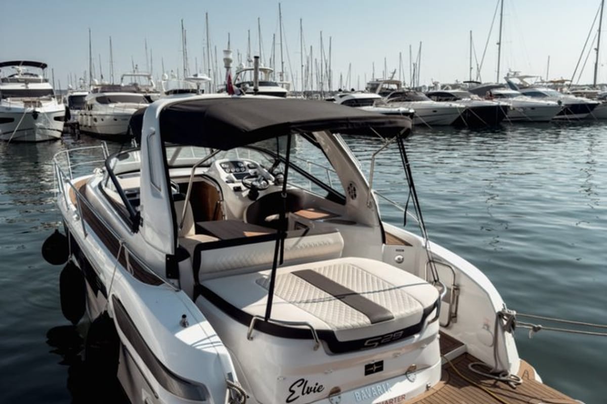 Elvie, a Bavaria S29 motorboat at Punat, Croatia