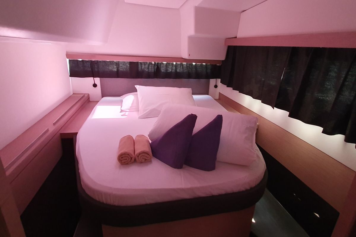 Cabin on Sailor Venus, a Fountaine Pajot Isla 40 catamaran at Dubrovnik, Croatia