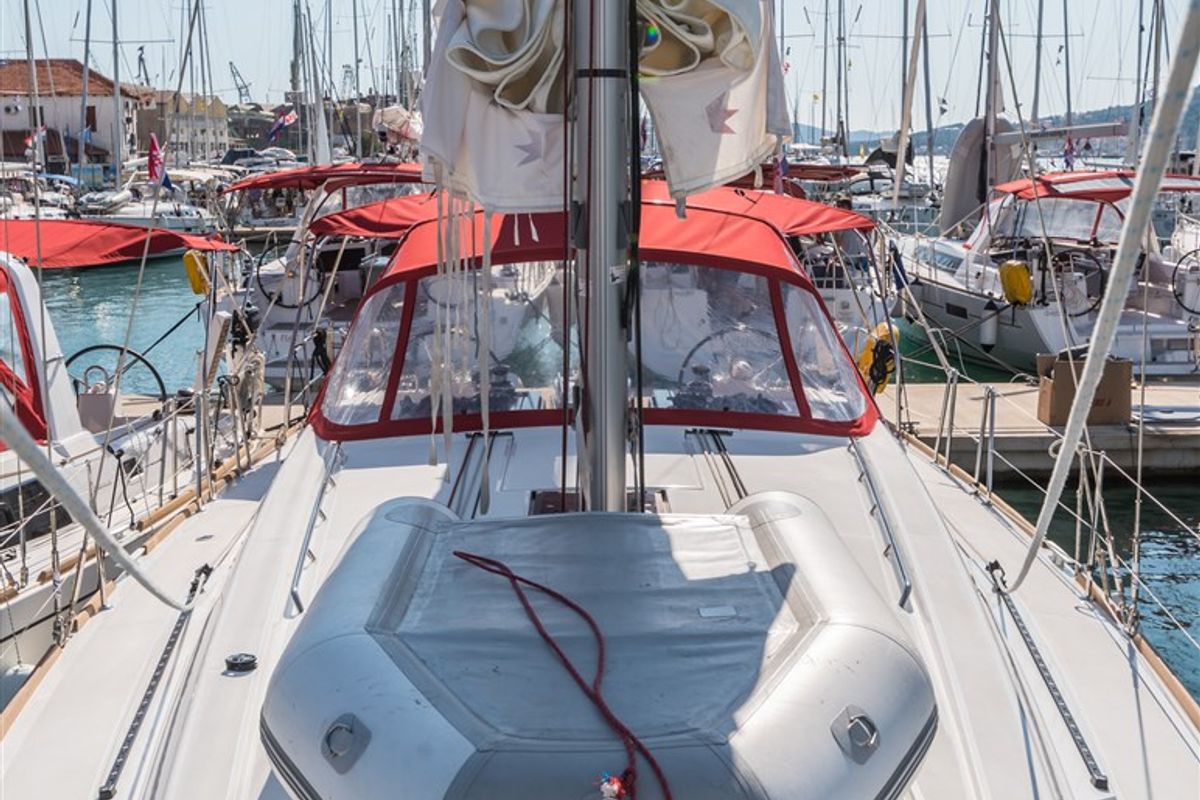 Deck of Zoa, a Beneteau Oceanis 45 sailboat at Split, Croatia
