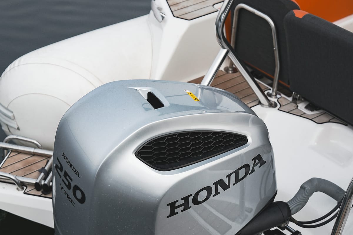 Moorings 464PC/10 Club, a Zodiac Medline 7.5 motorboat at Panaji, India