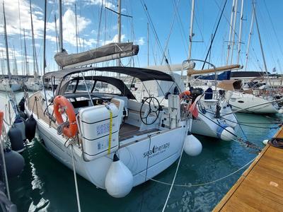Deck of Seatherapy, a Hanse Yachts Hanse 418 sailboat at Rosignano Solvay, Italy