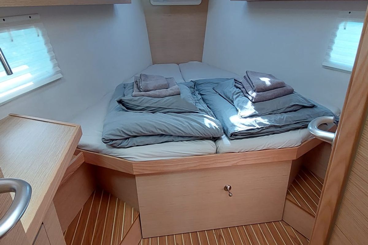 Deck of Seatherapy, a Hanse Yachts Hanse 418 sailboat at Rosignano Solvay, Italy