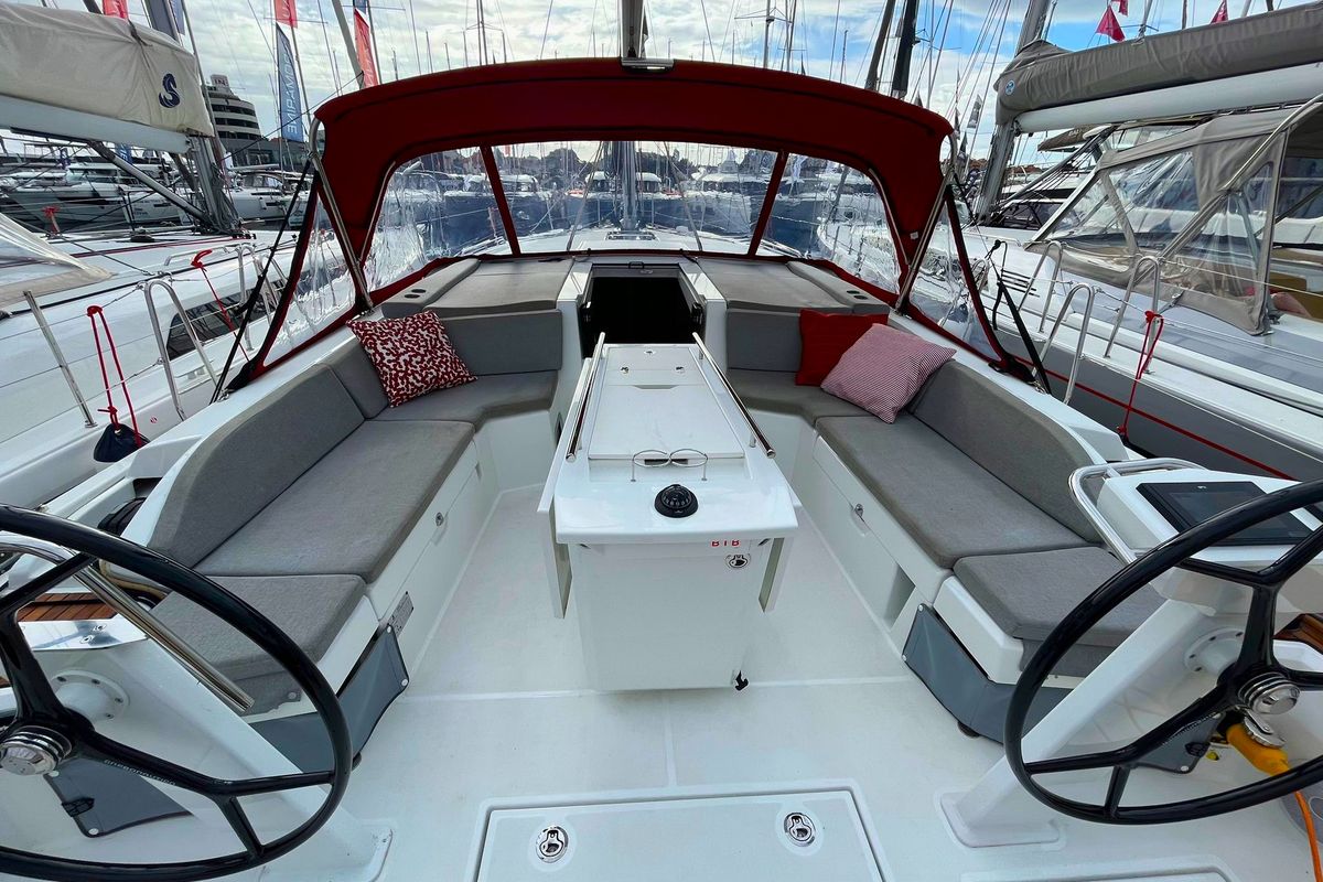 Cockpit of Summer Spirit, a Beneteau Oceanis 46.1 sailboat at Općina Medulin, Croatia