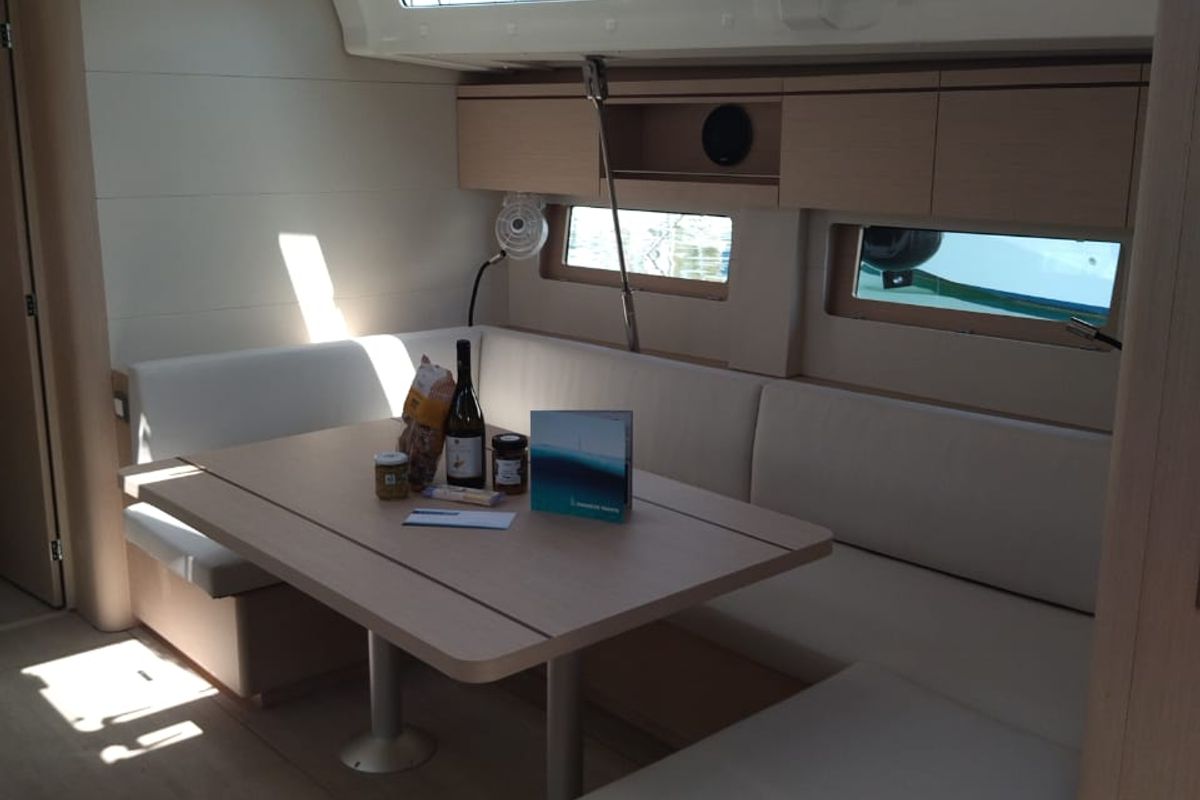 Salon of Escape, a Beneteau Oceanis 51.1 sailboat at Athens, Greece