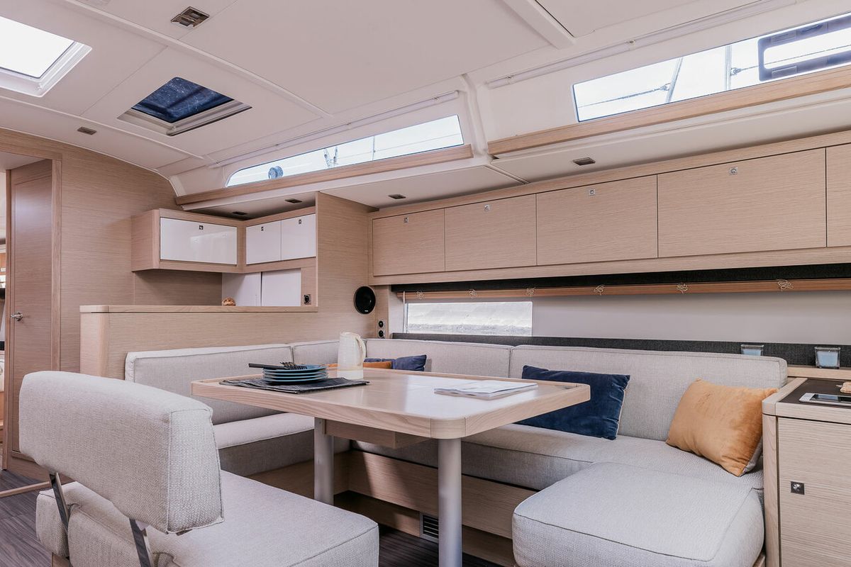 Salon of Jeroboam, a Dufour 470 sailboat at Salerno, Italy