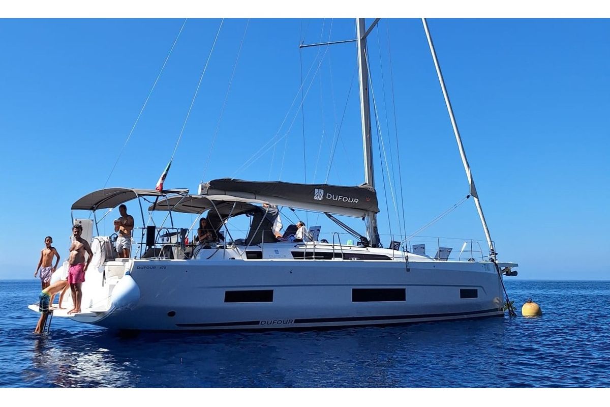 Exterior view of Teti, a Dufour 470 sailboat at Tonnarella, Italy