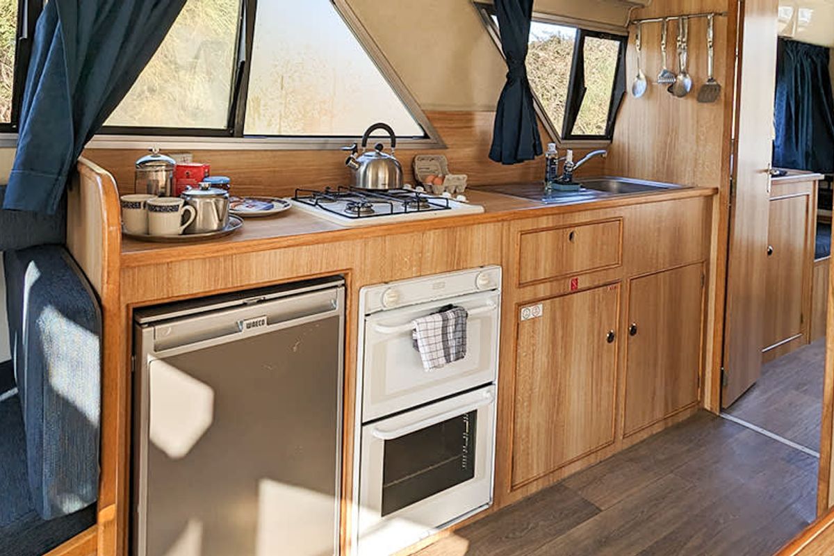 Galley of Cirrus B, a Gulet Cirrus B motorboat at Rheinsberg, Germany