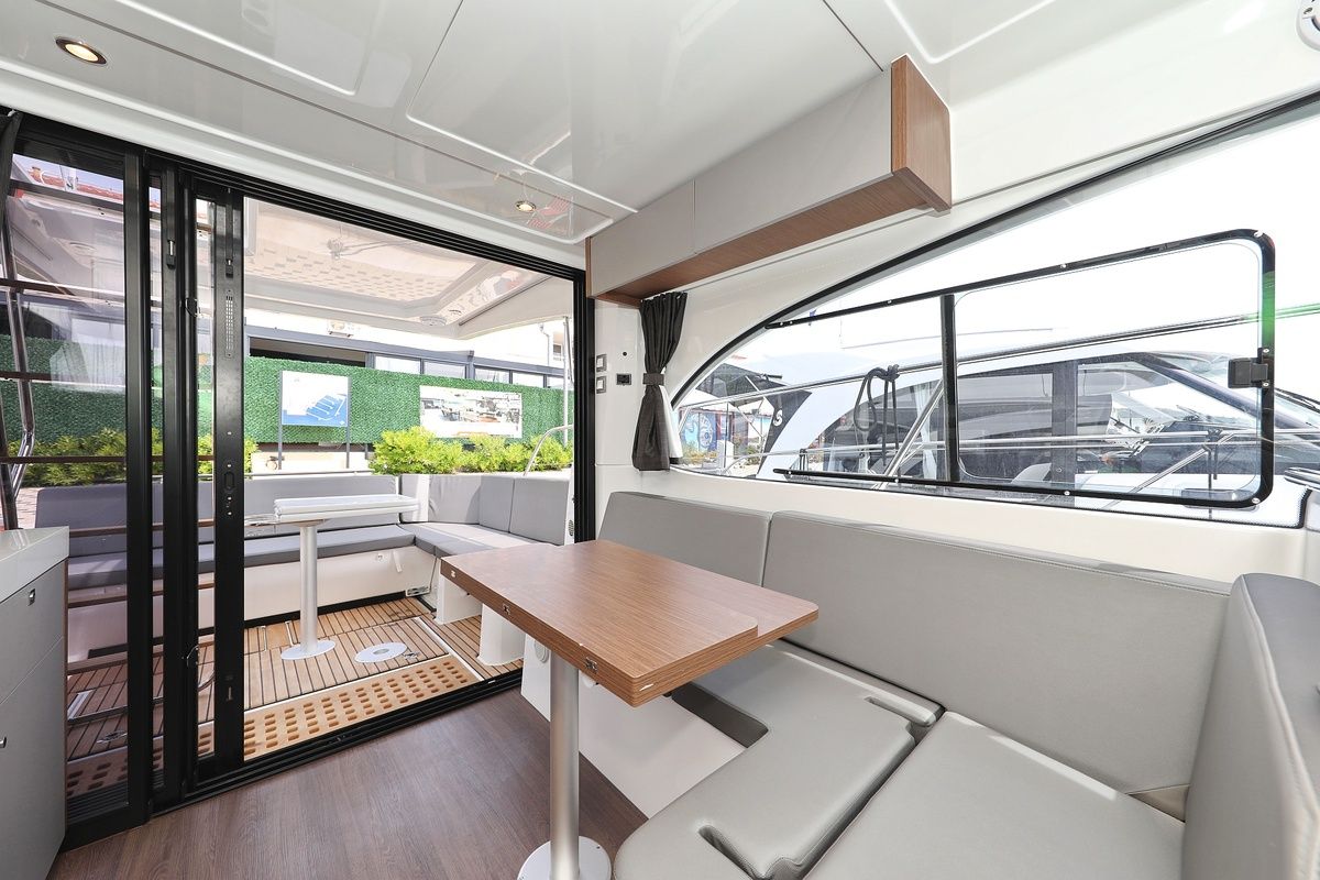 Tango, a Beneteau Antares 11 Fly OB motorboat at Pirovac, Croatia