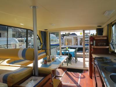 Salon of Alto, a Nicols Sedan 1310 motorboat at Sablé-sur-Sarthe, France