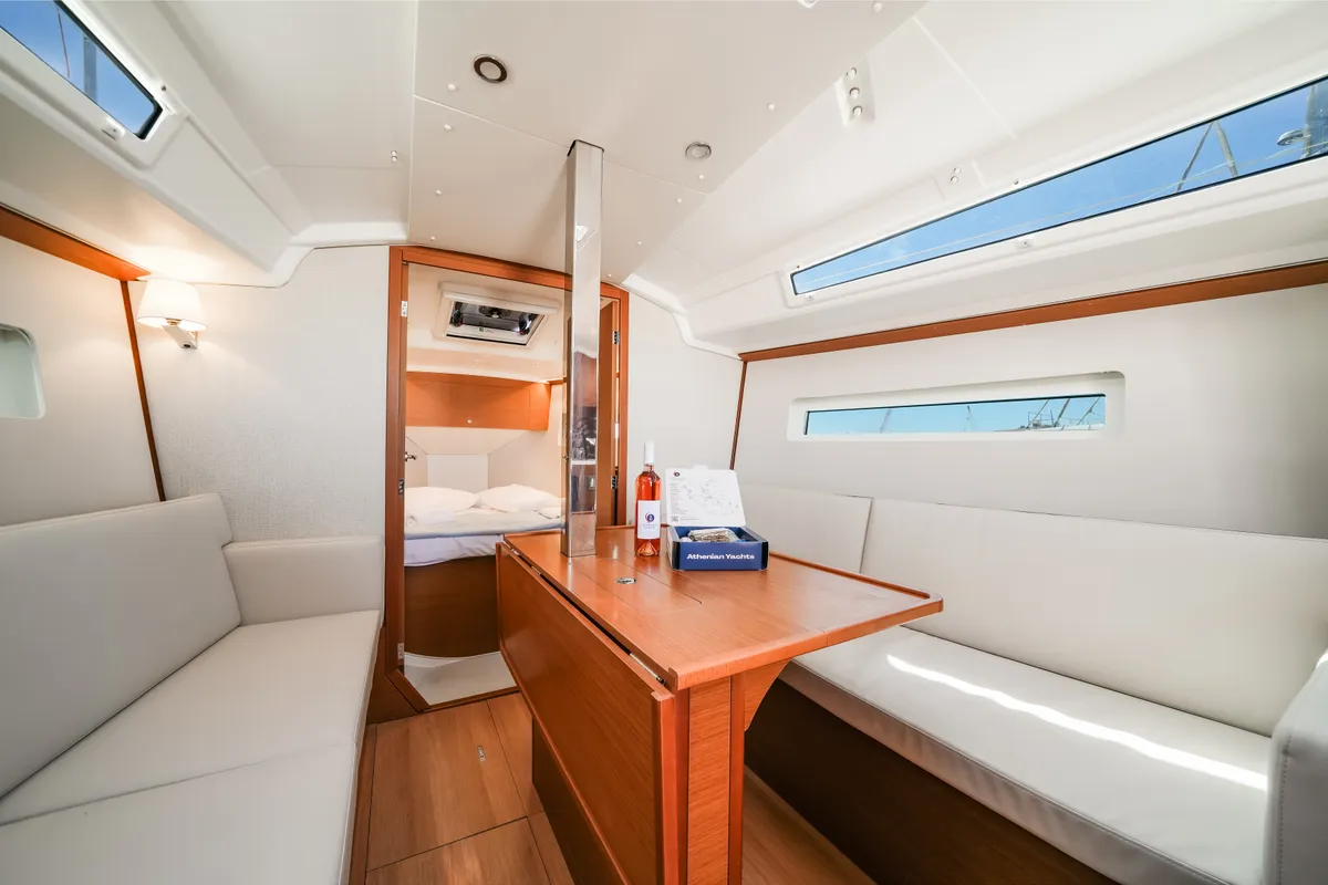 Head on NorthWind 35, a Jeanneau Sun Odyssey 350 sailboat at Preveza, Greece