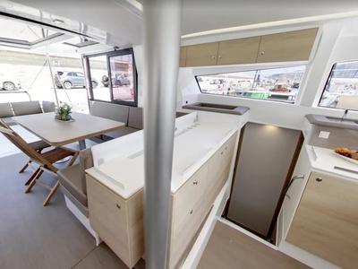 Salon of Siga Siga, a Bali 4.1 catamaran at Agropoli, Italy