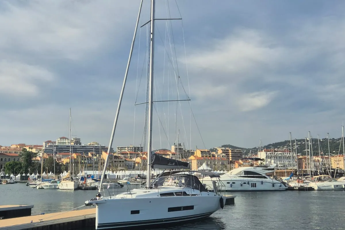 Exterior view of no_name, a Hanse Yachts Hanse 360 sailboat at Rosignano Solvay, Italy