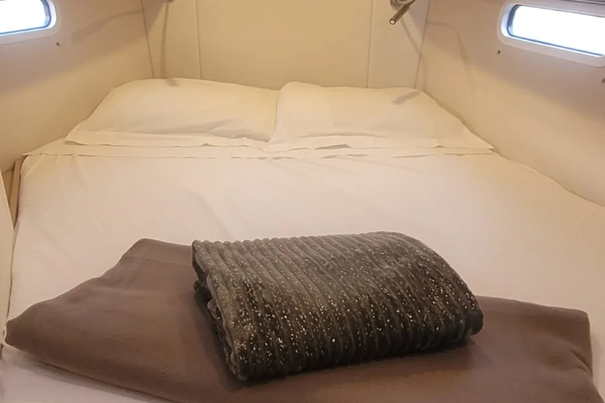 Cabin on no_name, a Hanse Yachts Hanse 360 sailboat at Rosignano Solvay, Italy