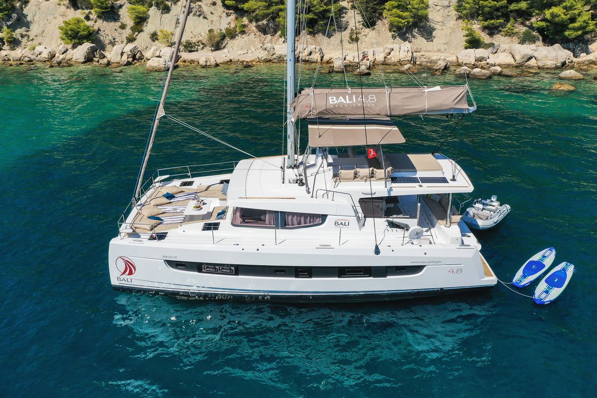 Exterior view of Vaya Con Dios, a Bali 4.8 catamaran at Grad Kaštela, Croatia