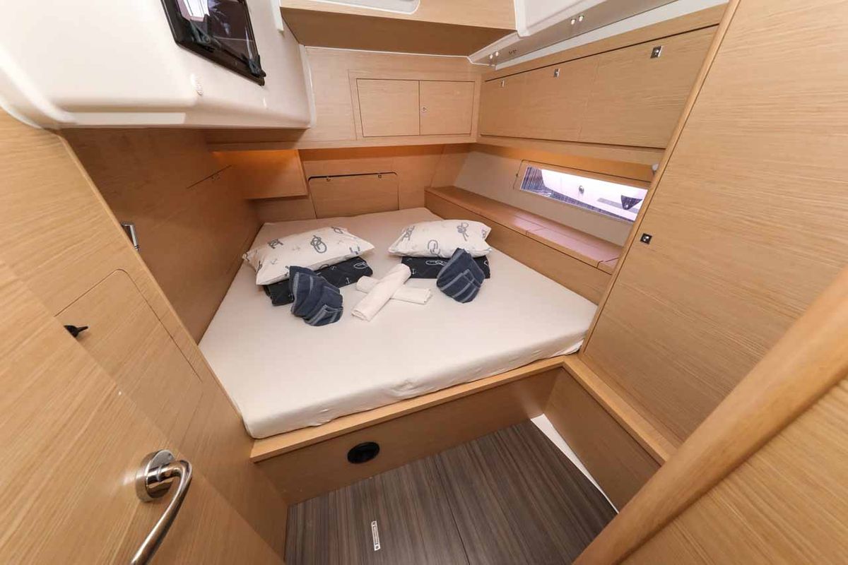Cabin on Bellatrix, a Dufour 470 sailboat at Grad Kaštela, Croatia