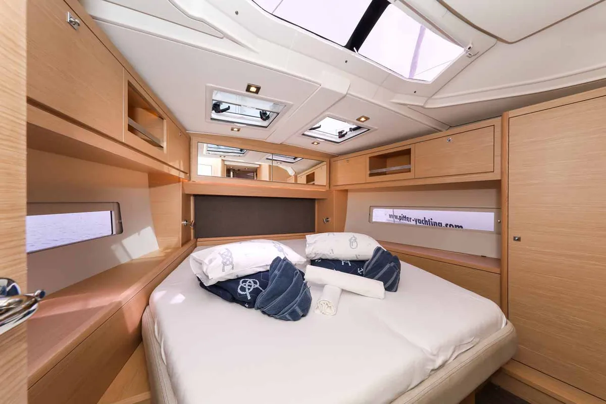 Cabin on Bellatrix, a Dufour 470 sailboat at Grad Kaštela, Croatia