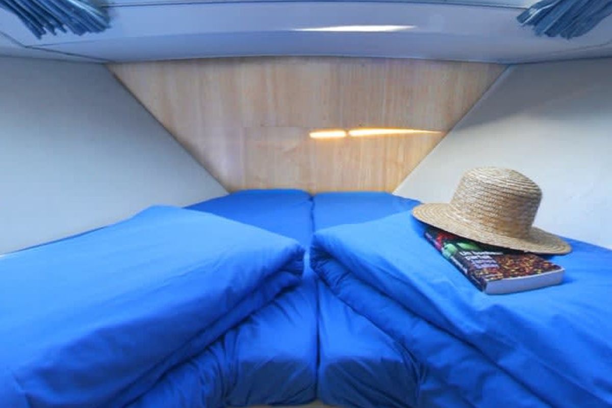 Cabin on Caprice - Comfort 51, a Cygnet Caprice motorboat at Casier, Italy