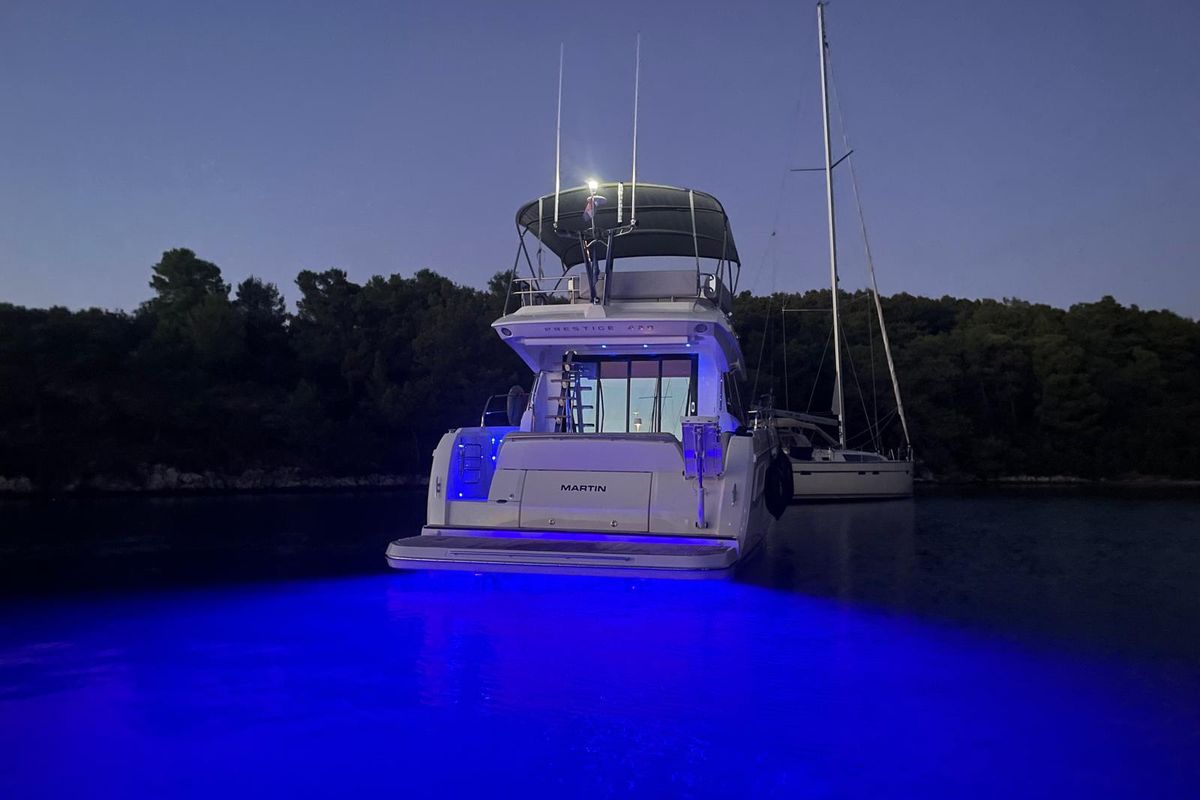 Cabin on Martin, a Jeanneau Prestige 420 Fly yacht at Split, Croatia