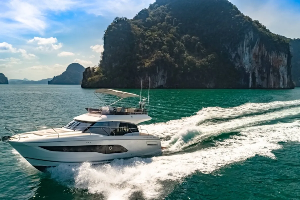 Exterior view of Martin, a Jeanneau Prestige 420 Fly yacht at Split, Croatia