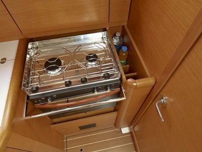 Galley of Mare Doro, a Jeanneau Sun Odyssey 33i sailboat at Marina Delta Kallithea, Greece
