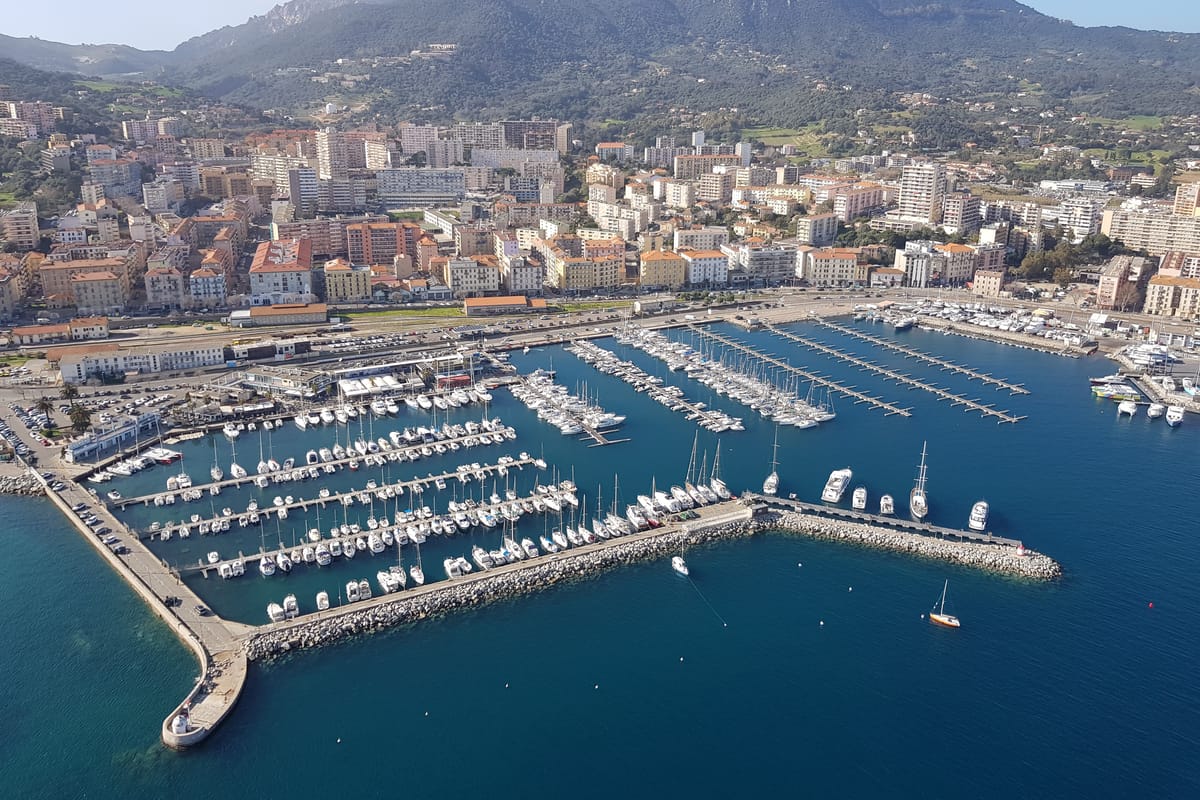 Port Charles Ornano - Photo 1
