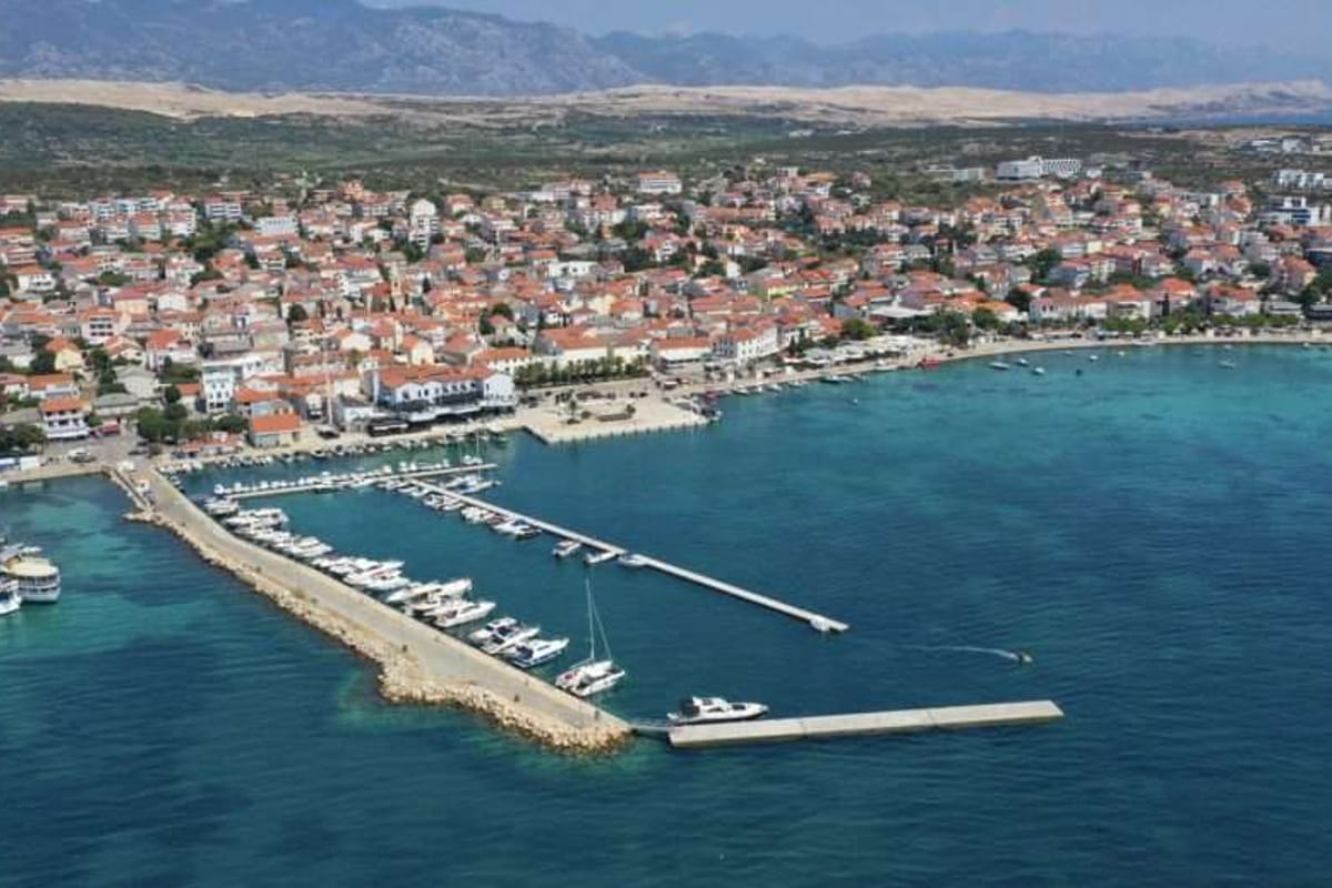 Novalja - Photo 2