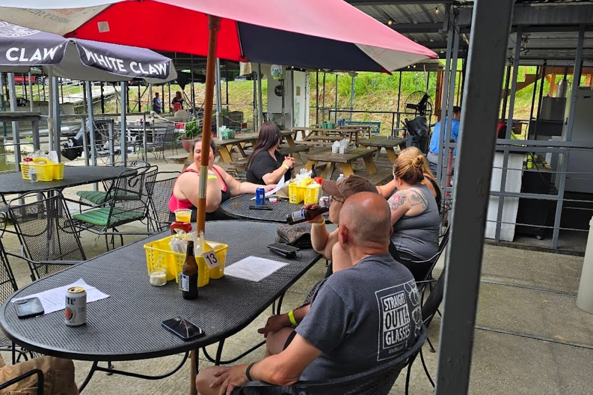 Benson Marina/ Bar and Grill - Photo 1