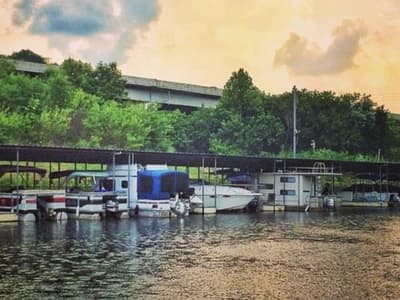 Benson Marina/ Bar and Grill - Photo 2