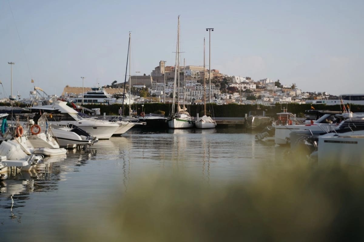 PortIbizaTown - Photo 5