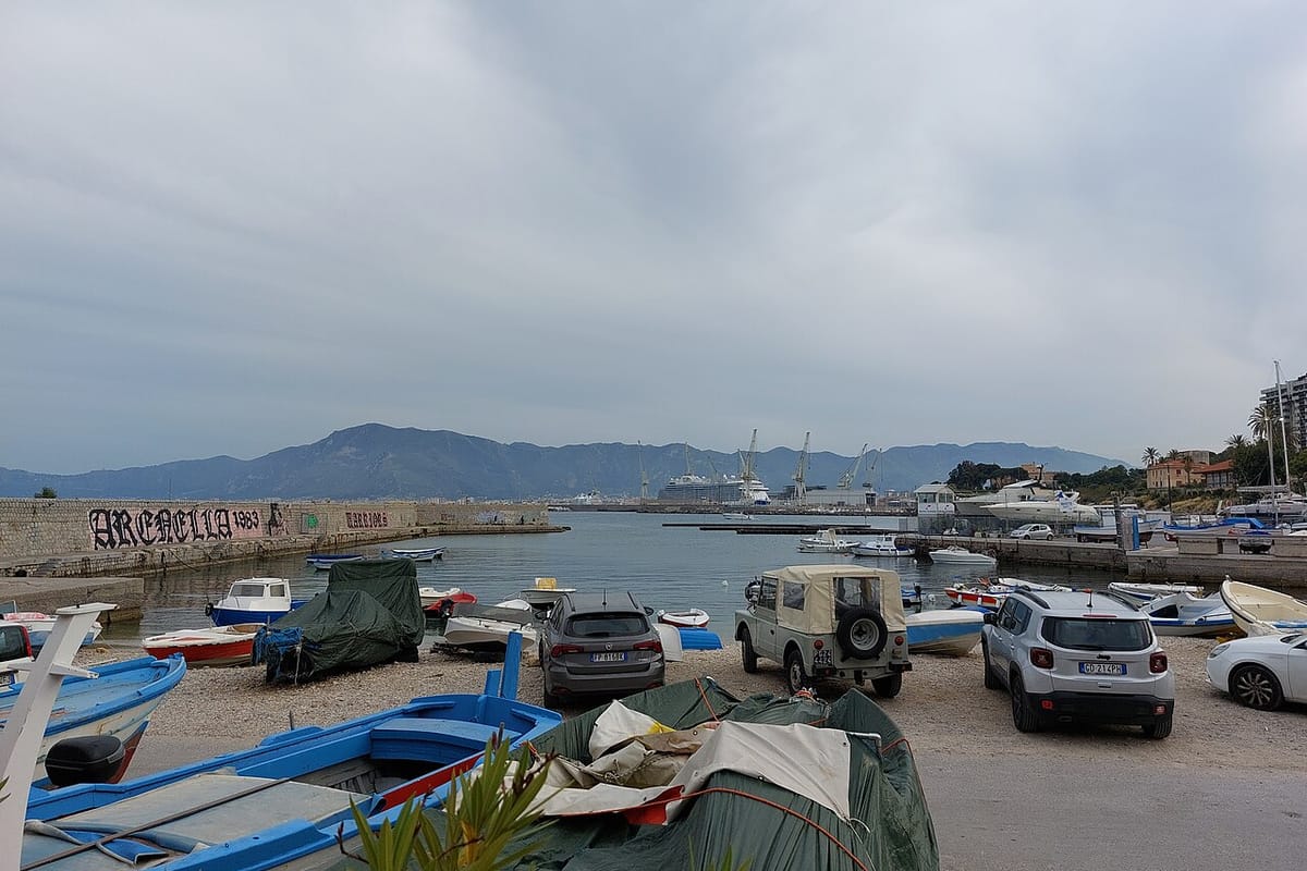 Porto dell'Arenella - Photo 4