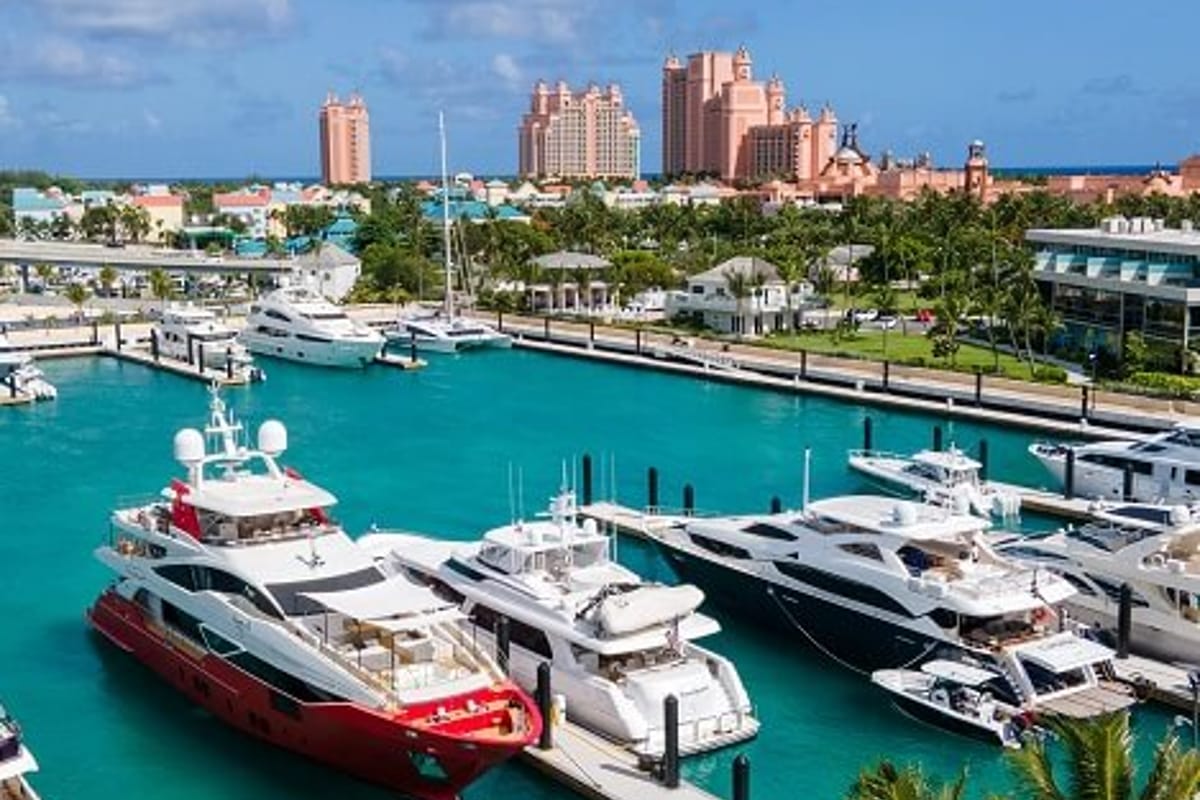 Hurricane Hole Marina - Photo 2