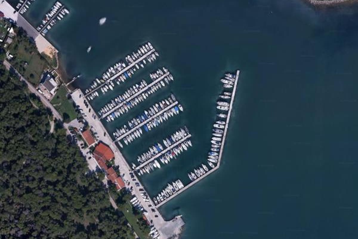 ACI marina Pomer - Photo 3