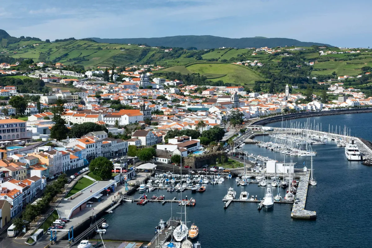 Cais de Santa Cruz - Photo 1