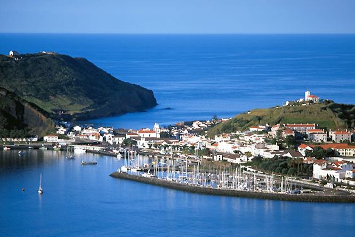 Cais de Santa Cruz - Photo 3