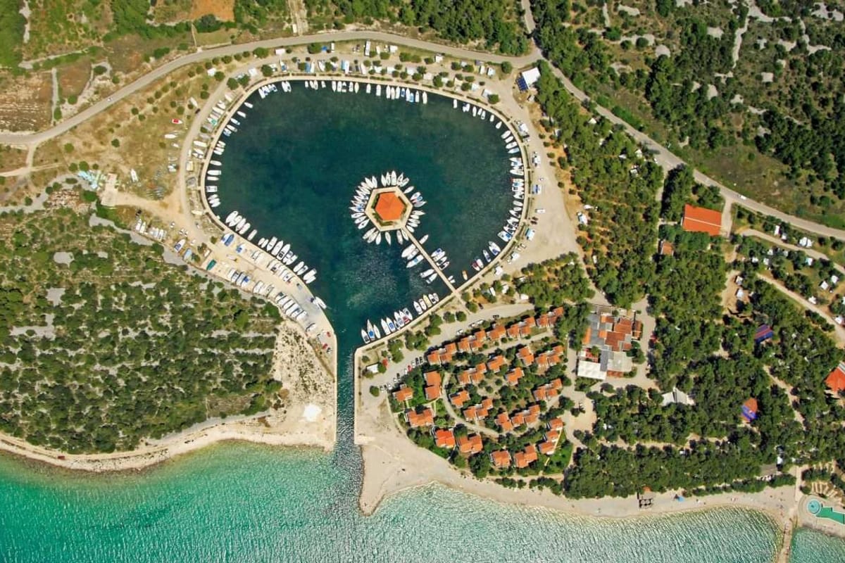 Solaris Yacht Marina - Photo 2