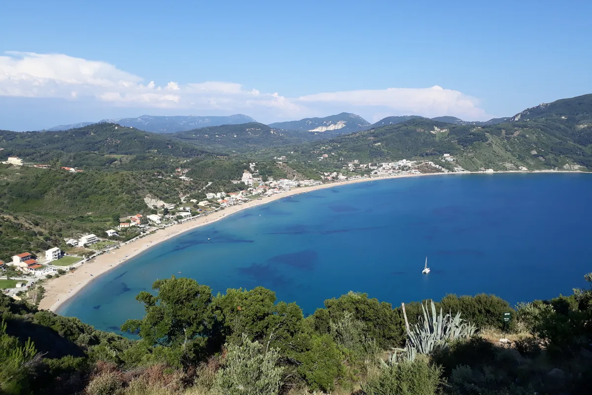 Όρμος Αγ. Γεωργίου - Photo 4