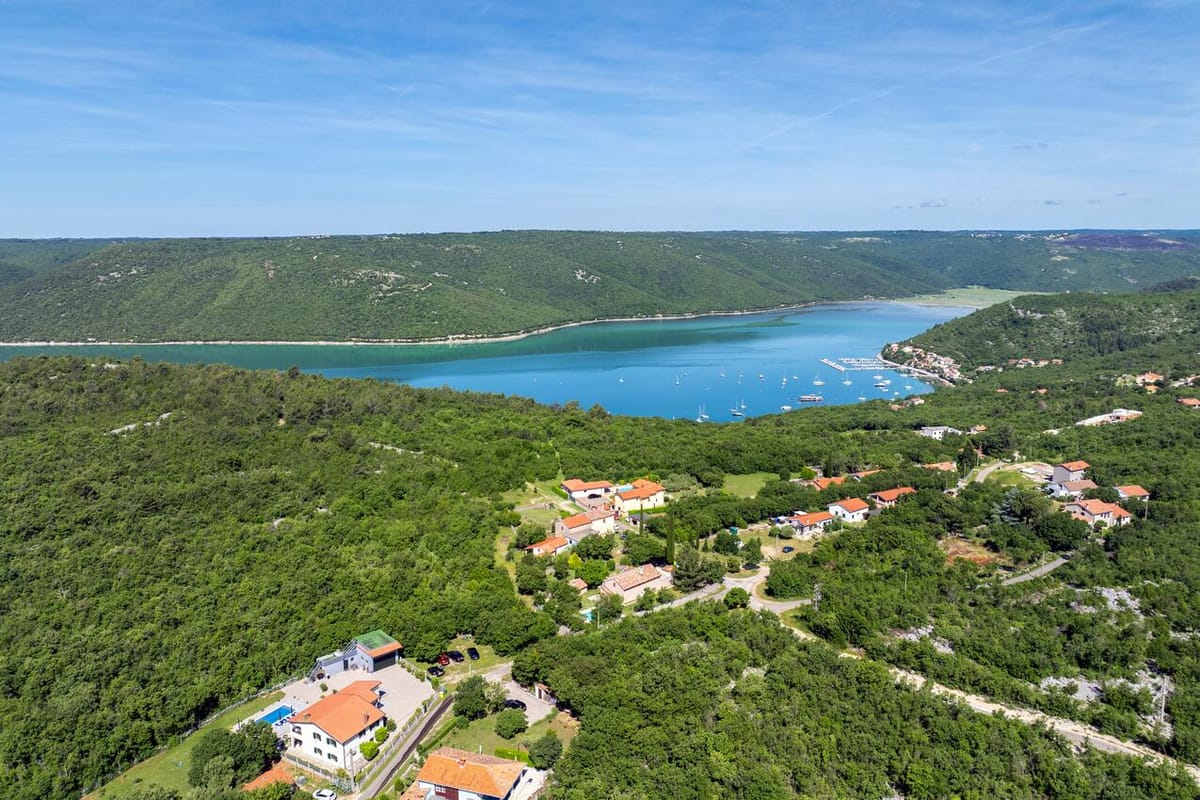 Trget (near Pula) - Main photo