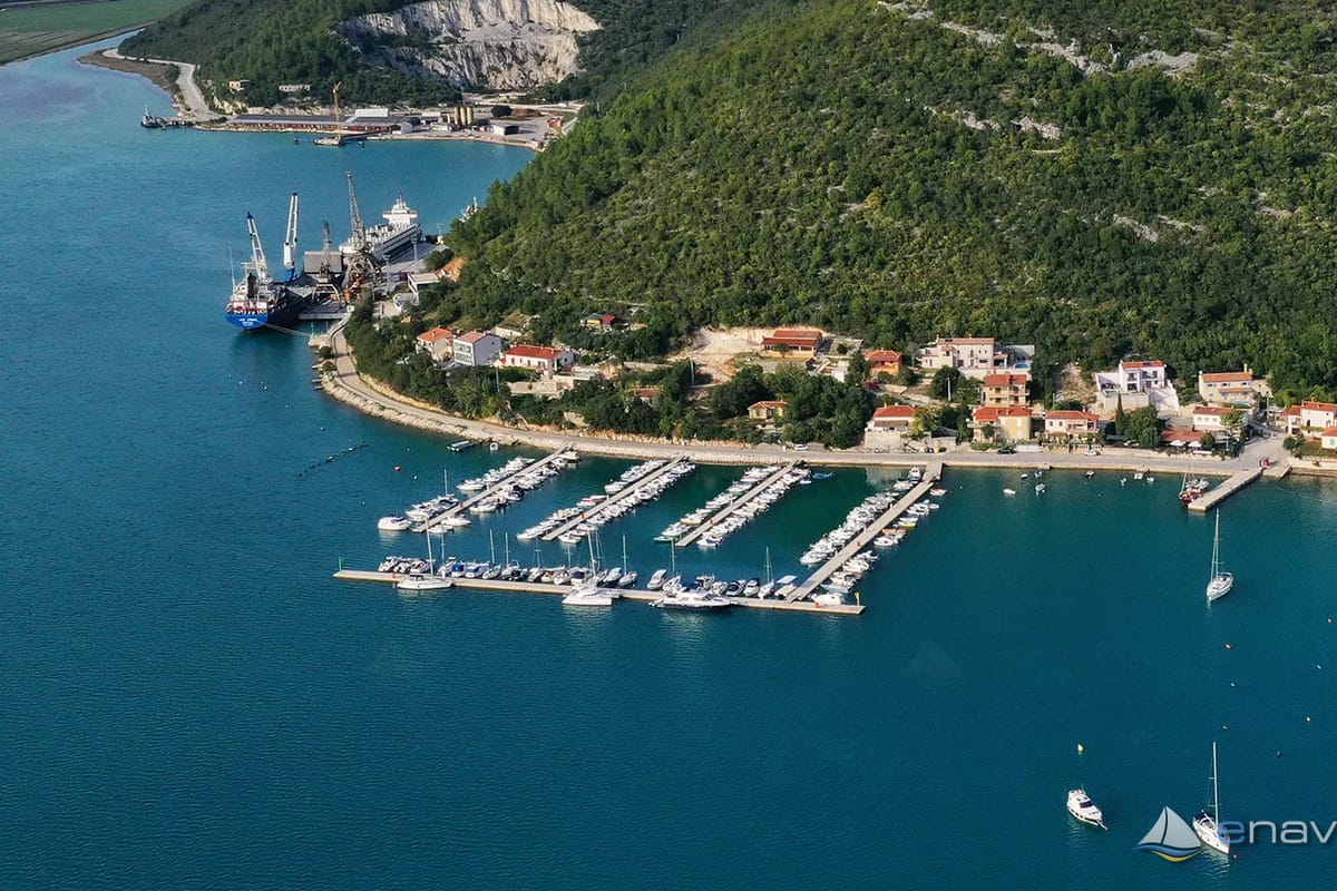 Trget (near Pula) - Photo 5