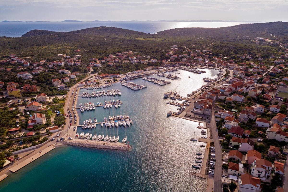 Murter, ACI Marina Jezera - Photo 2