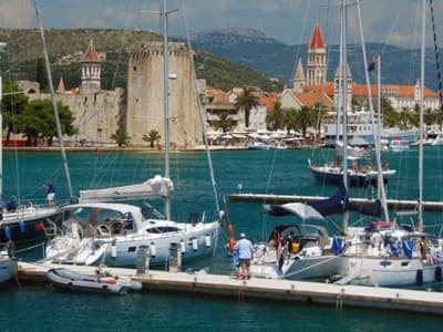 Pomorska Športska Udruga Banj - Trogir - Photo 2