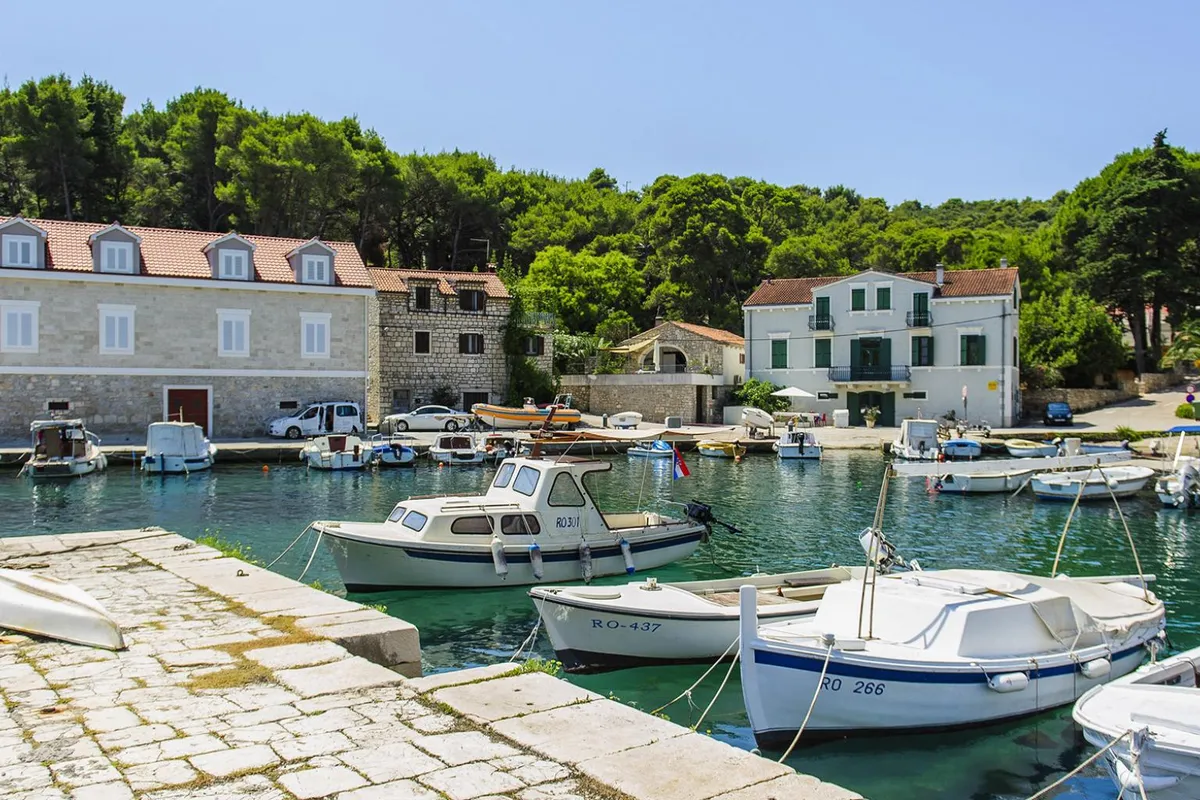 Rogač (Šolta) - Photo 1