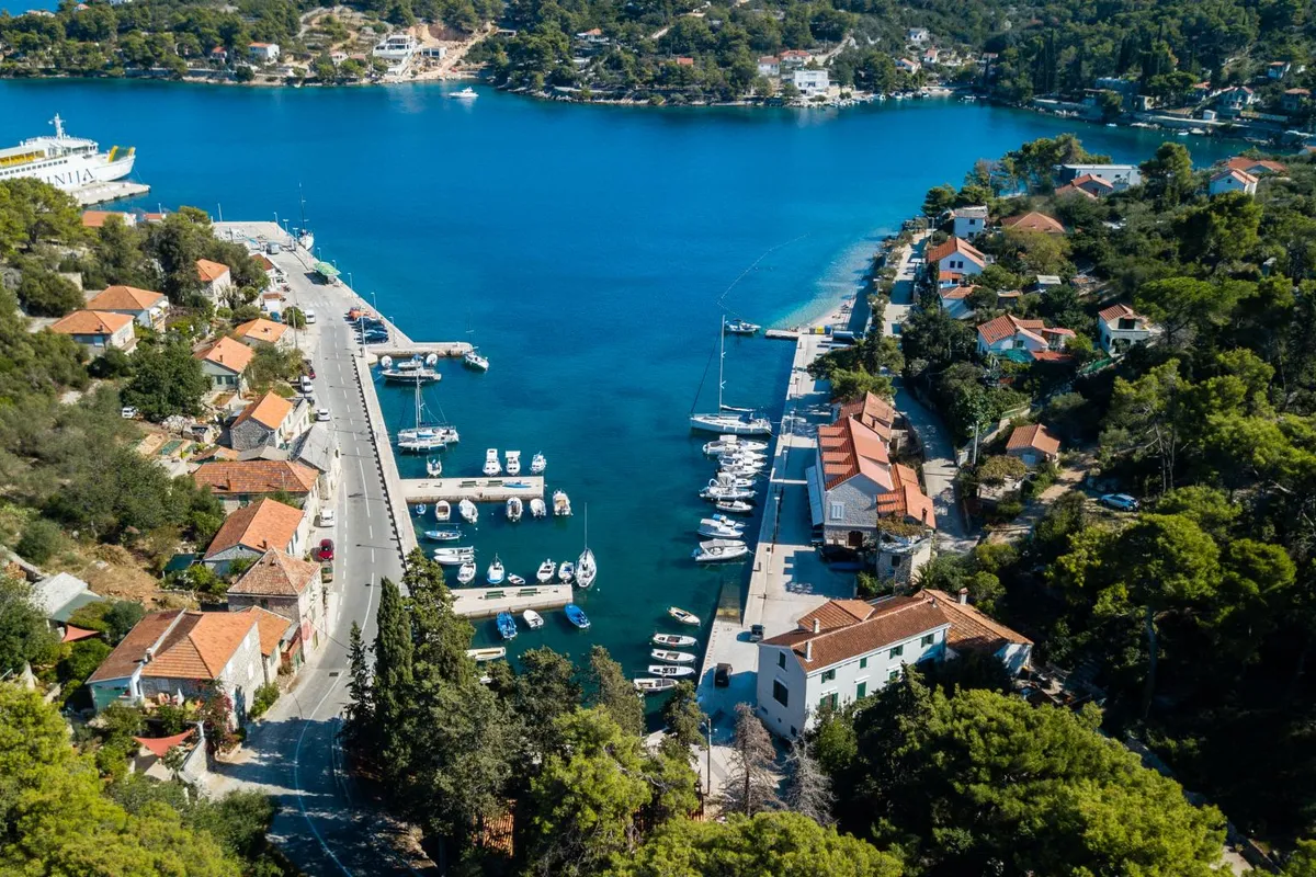 Rogač (Šolta) - Photo 2